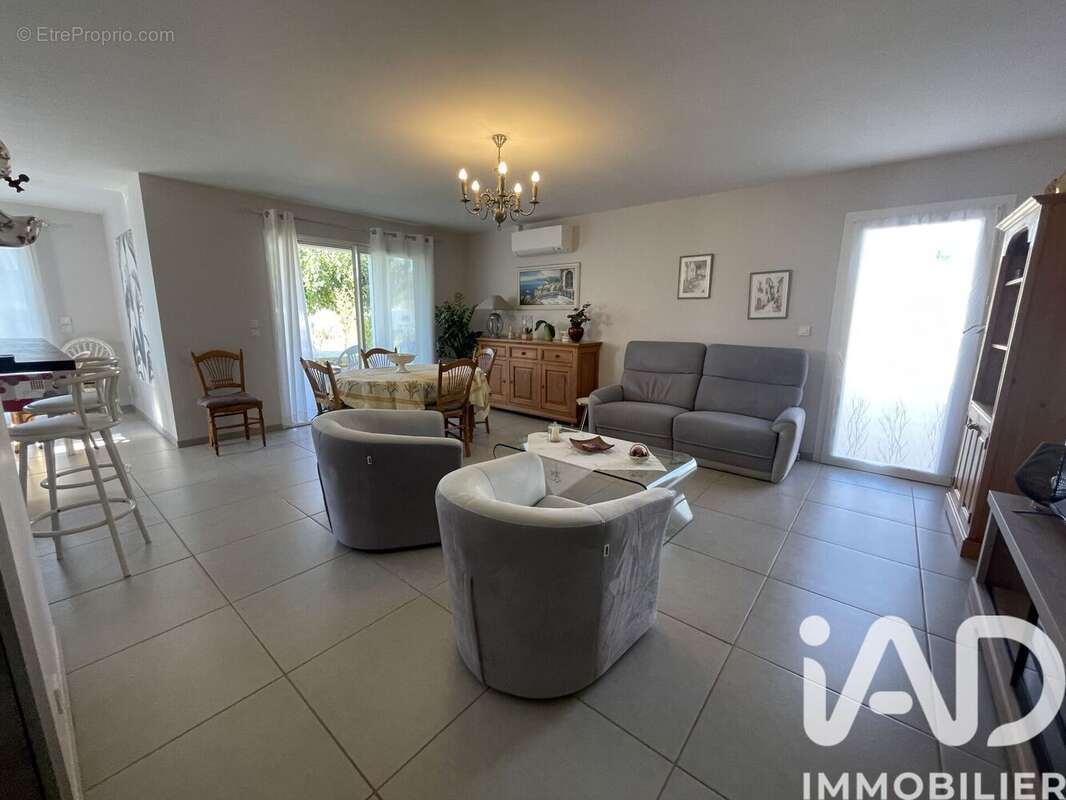 Maison 96 m² à Vallon-Pont-D'arc  - photo 4