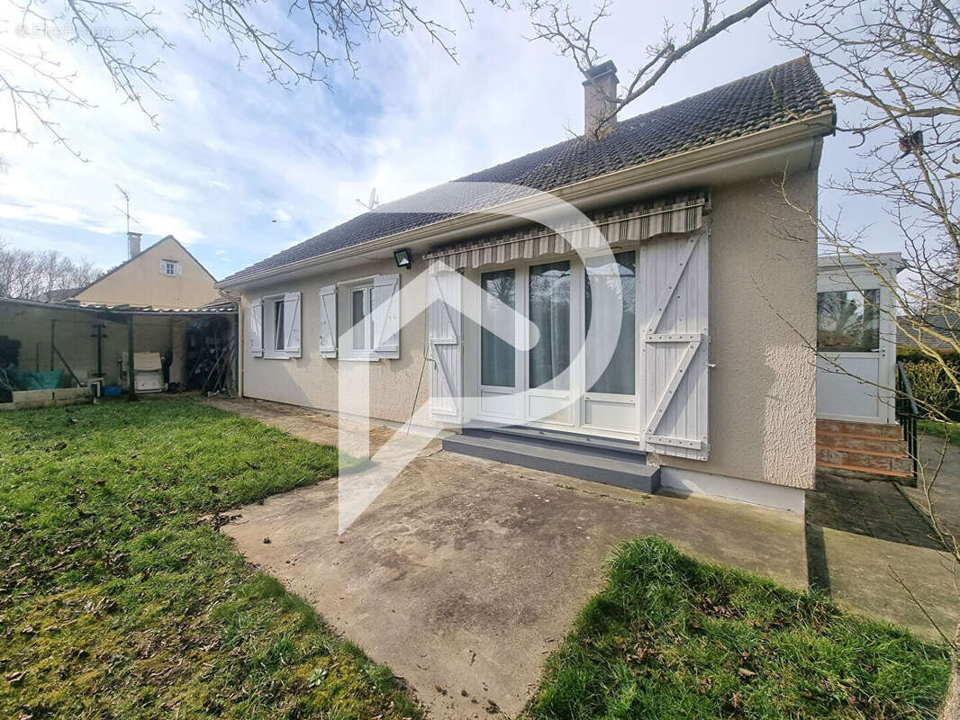 Maison à ROUVRES