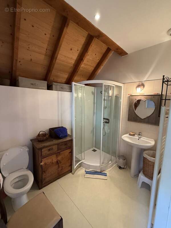 Appartement à BRIDES-LES-BAINS