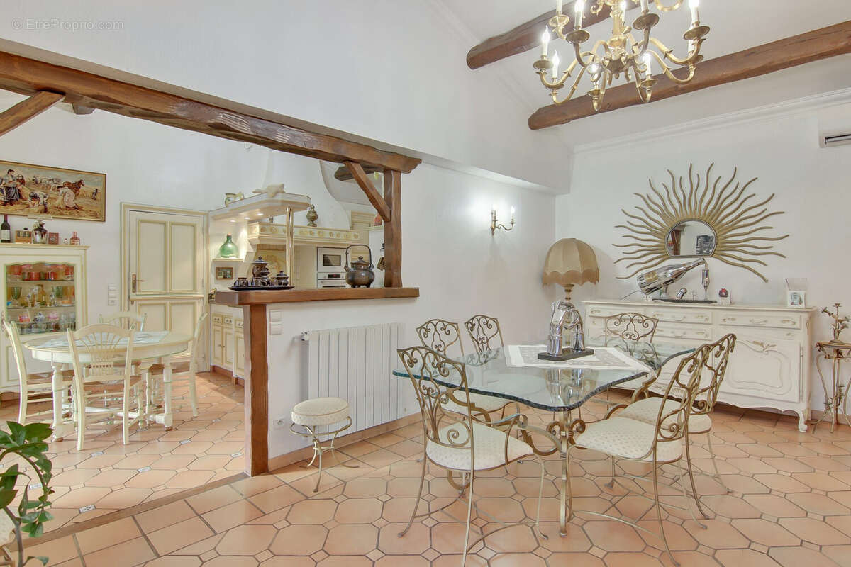 Maison 135 m² à Biot  - photo 4