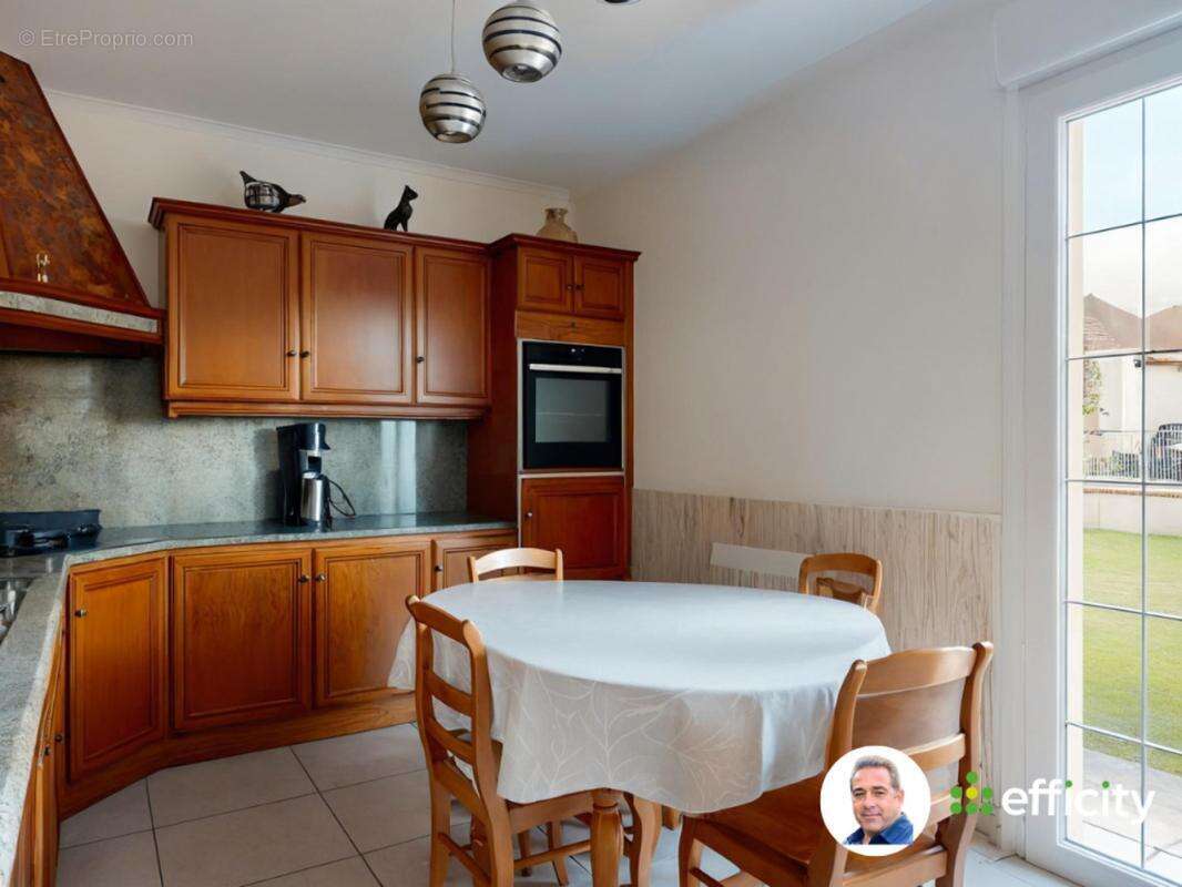 Maison à SAINT-VICTOR