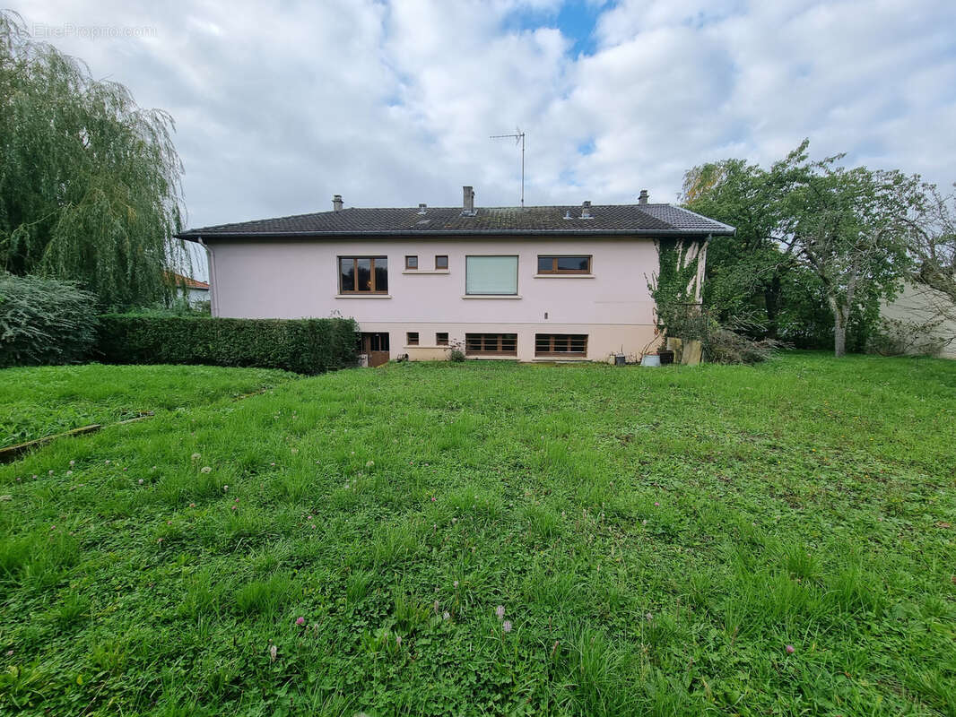 Maison à CHATEAU-SALINS