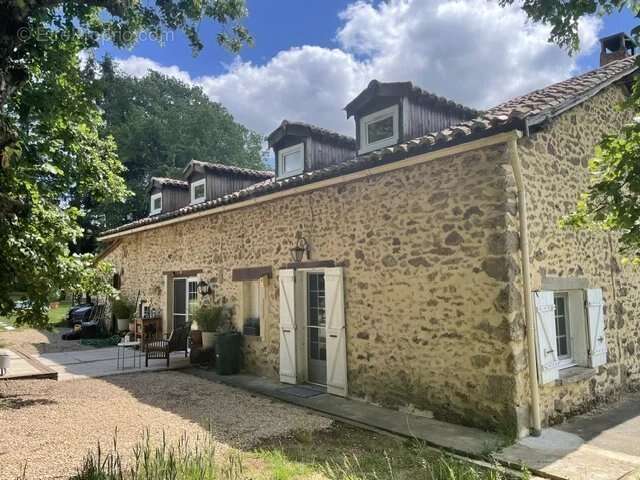 Maison à ROCHECHOUART