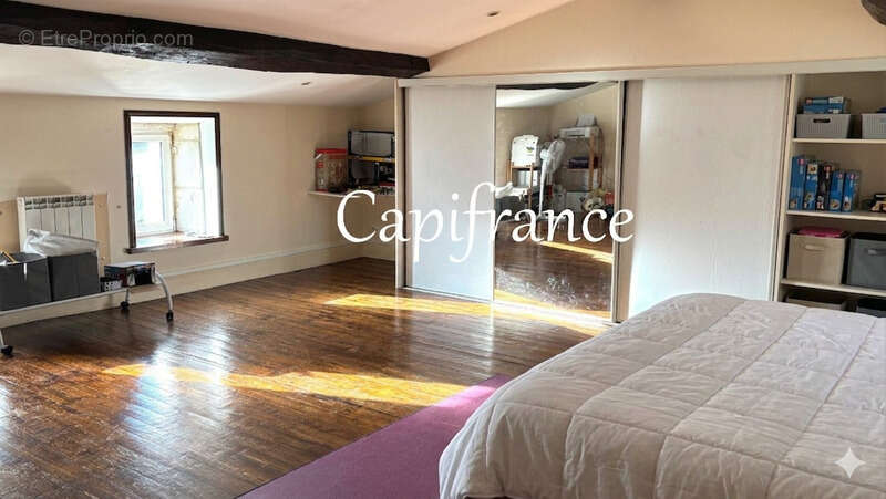 Maison à CHERMIGNAC