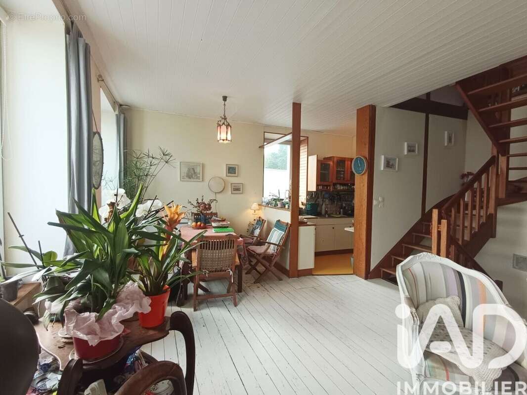 Photo 6 - Maison à LE RELECQ-KERHUON