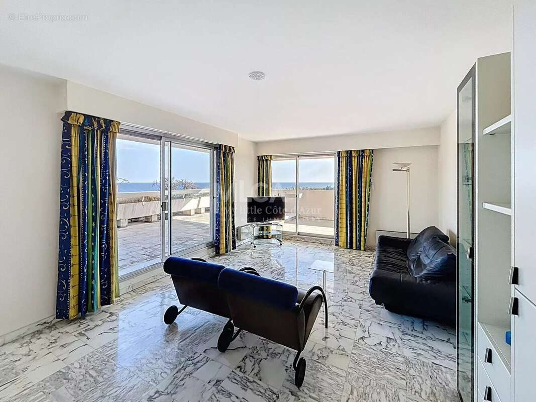 Appartement à VILLENEUVE-LOUBET