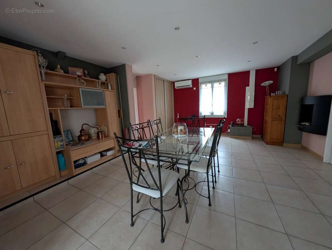 Maison à BAZAINVILLE