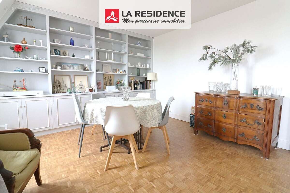 Appartement à VERSAILLES