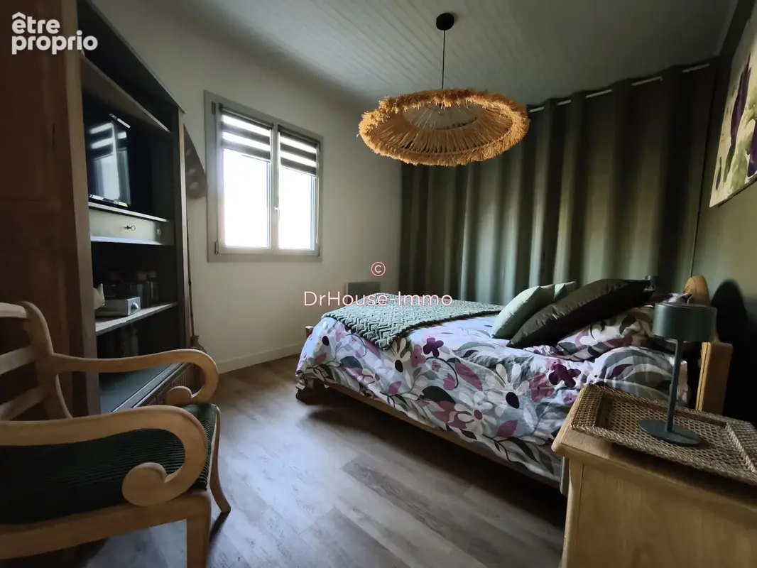 Maison 5 pièces 160 m² à vendre à Challes (72250) - photo 27
