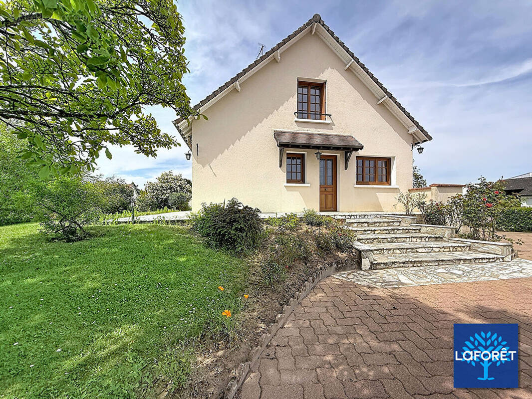 Maison à SAINT-GERVAIS-LA-FORET