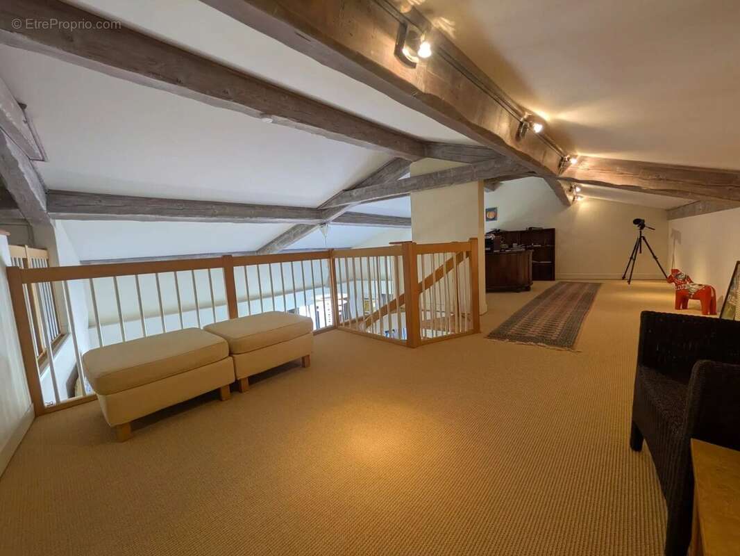 Appartement à MOUGINS