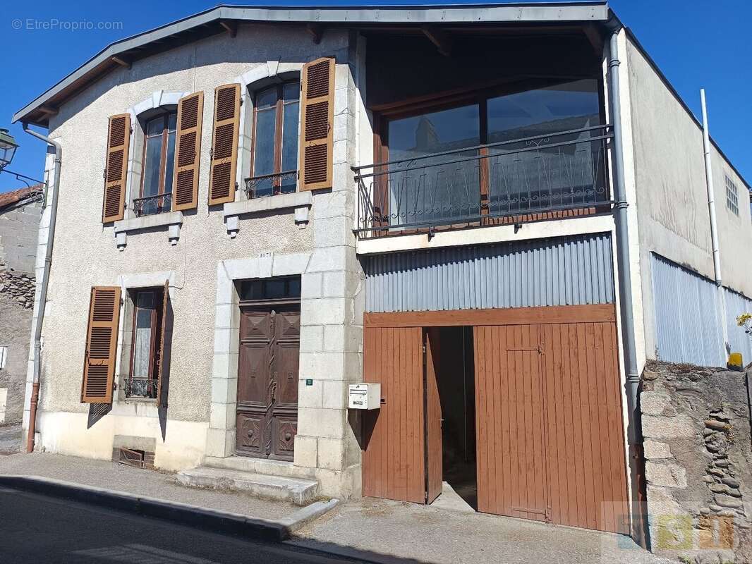 Maison centre village avec toutes les commodités. - photo 2