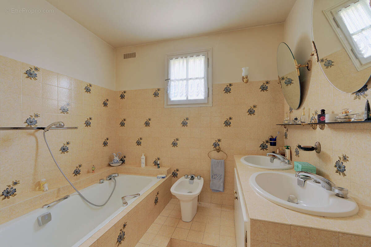 Maison à TRIEL-SUR-SEINE