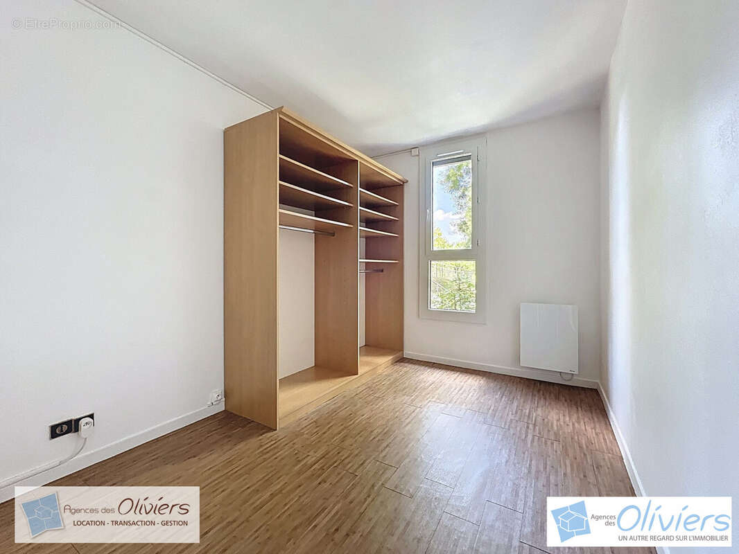 Appartement à VOISINS-LE-BRETONNEUX