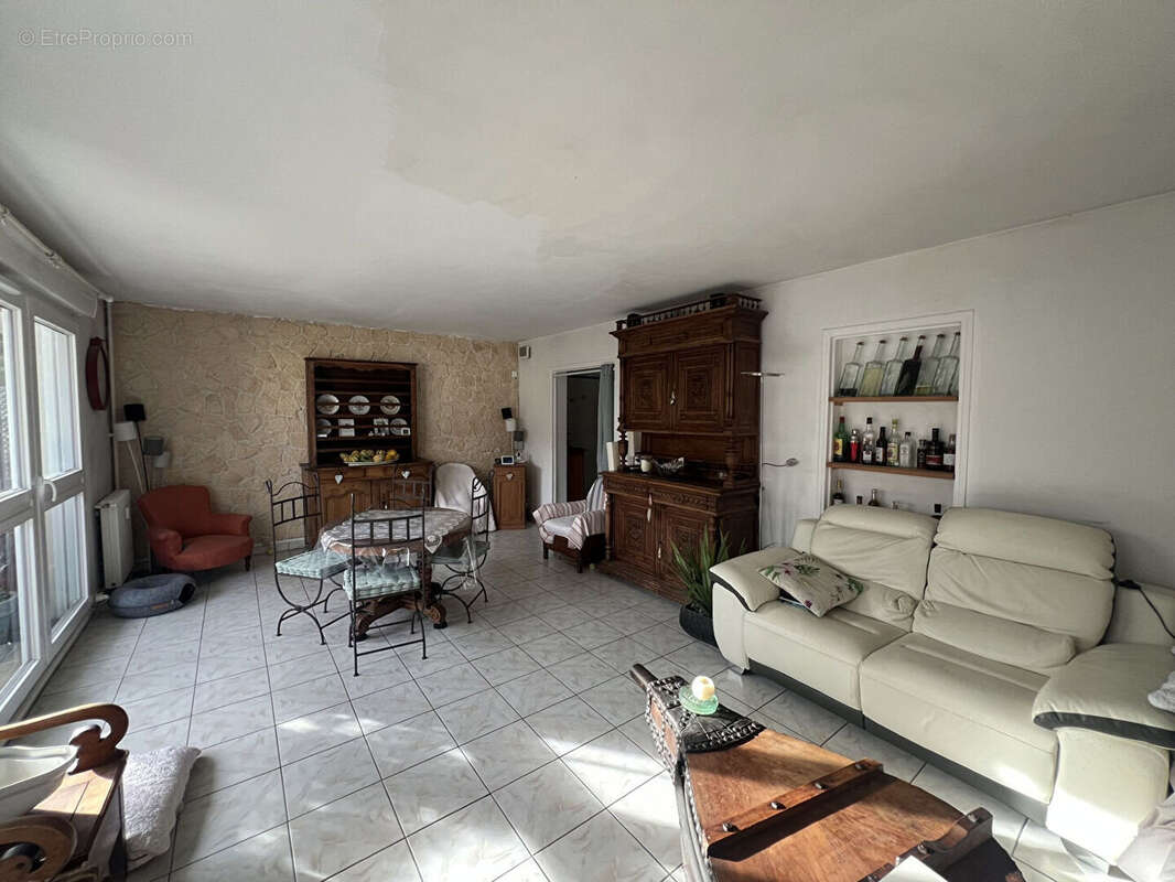 Appartement à SAINT-BRICE-SOUS-FORET