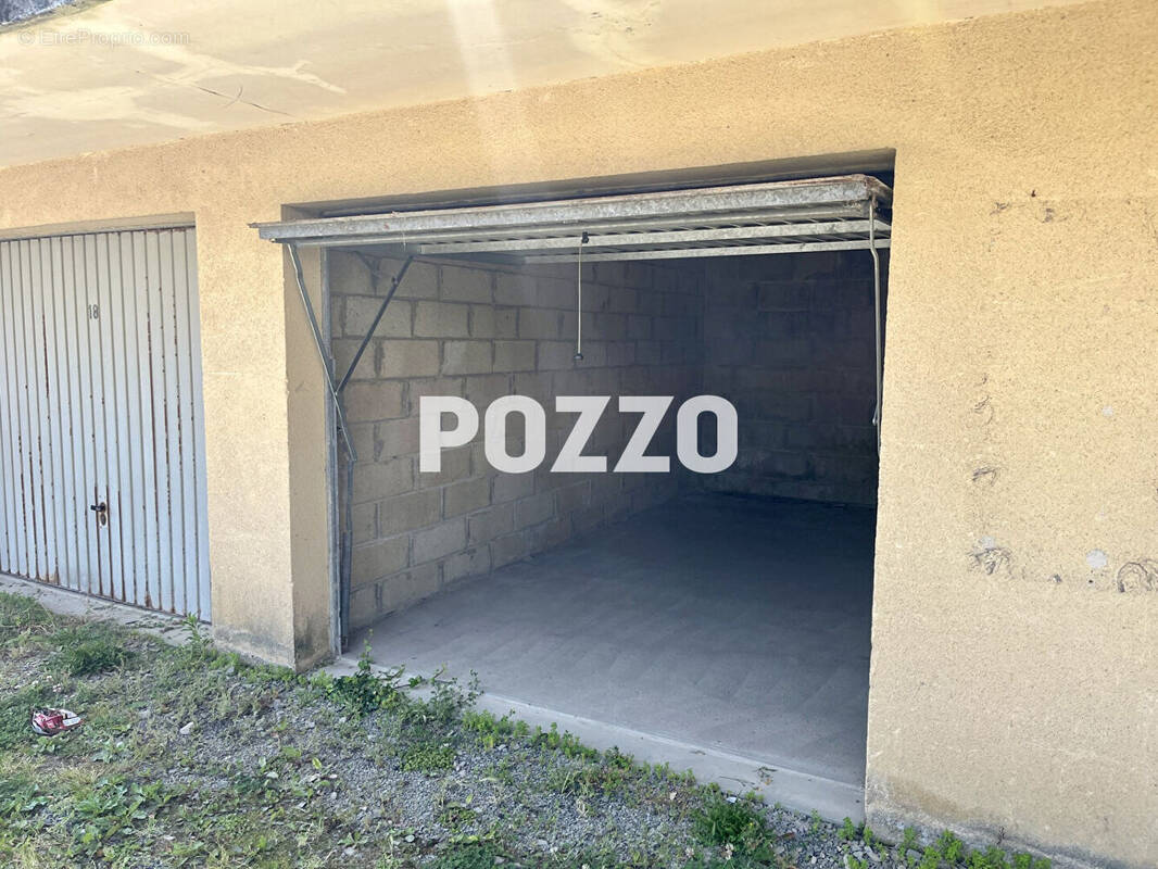 Parking à GRANVILLE