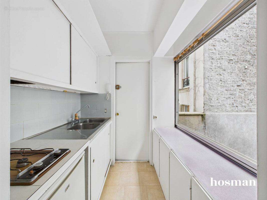 Appartement à PARIS-7E