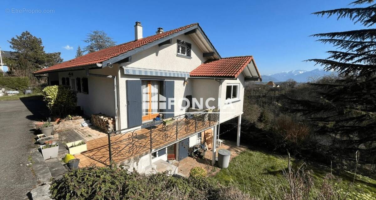 Maison à MONNETIER-MORNEX