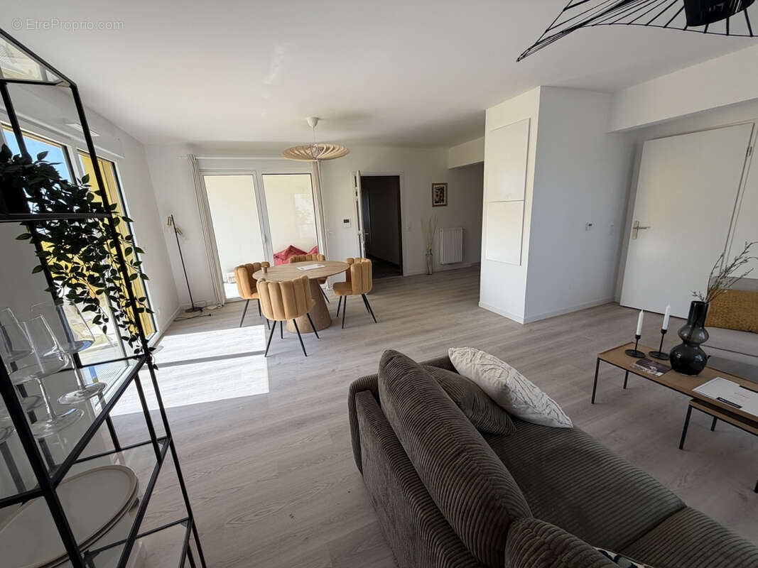 Appartement à BORDEAUX