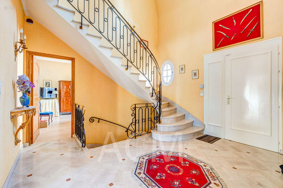 Maison à MAISONS-LAFFITTE