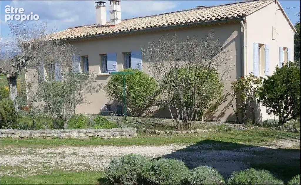 A vendre à Gargas spacieuse avec deux appartements et piscine - photo 12