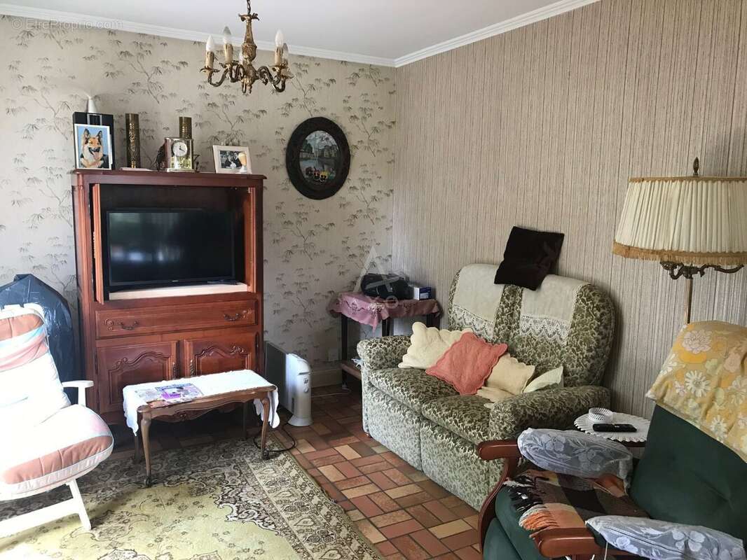 Maison 99 m² à Avrille  - photo 10