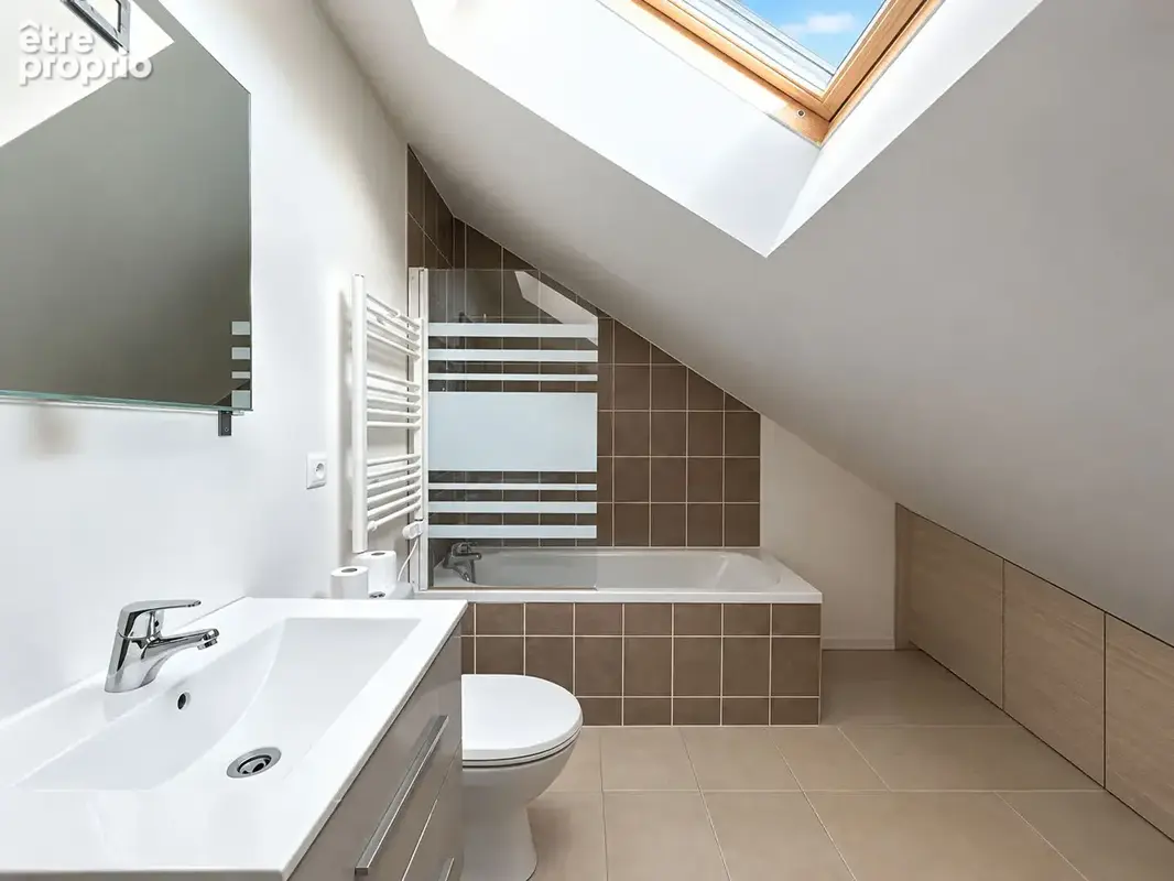 T3 en duplex + 2 places de parkings, cave - photo 9