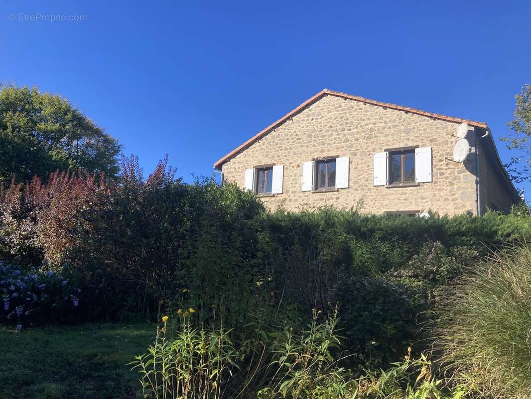 Maison à ABJAT-SUR-BANDIAT