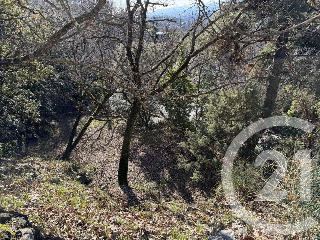 Terrain à ASPREMONT