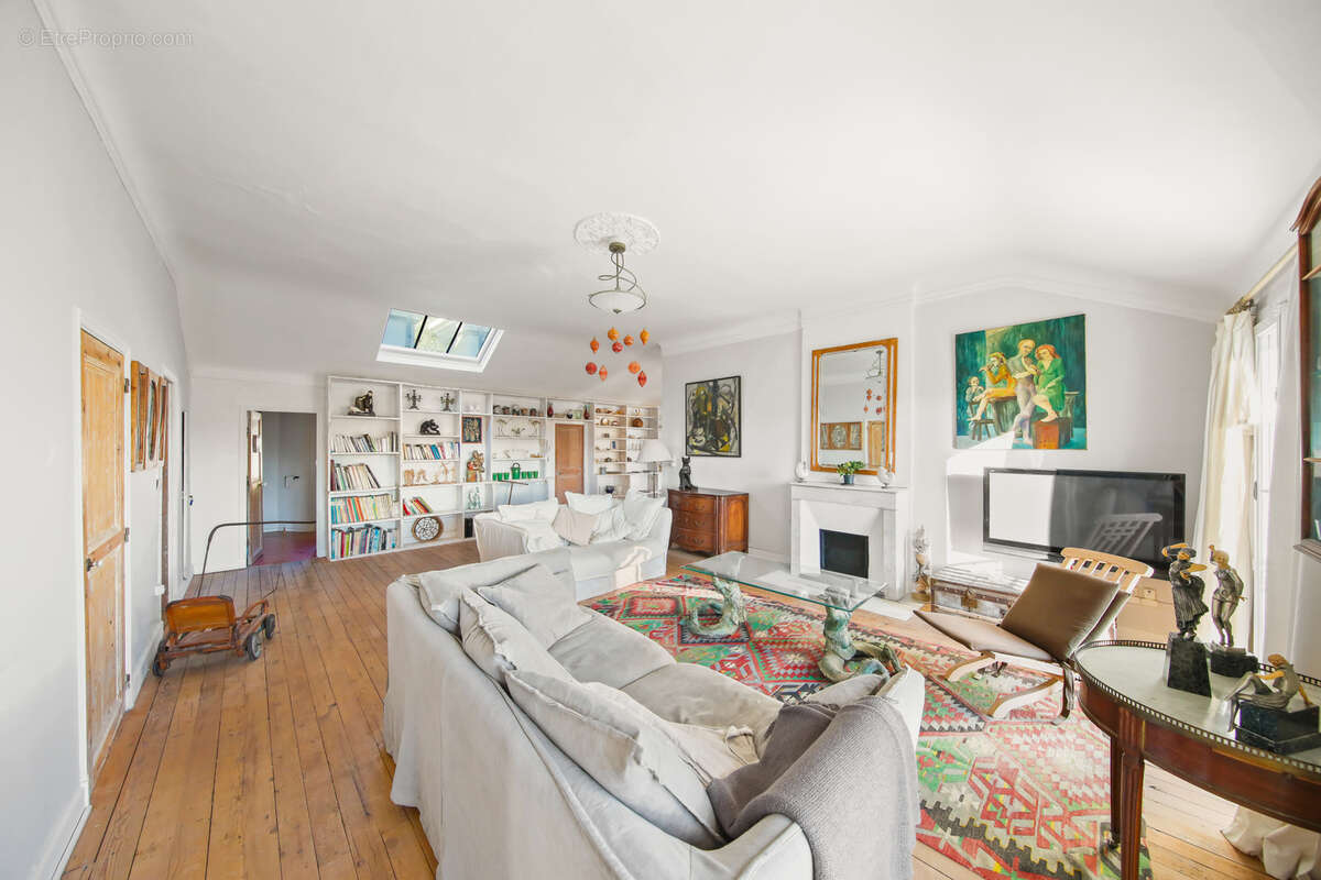 Appartement à HYERES