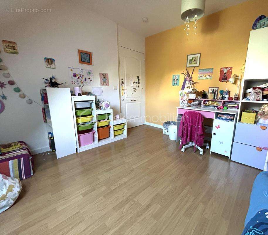 Maison à SAINTRY-SUR-SEINE