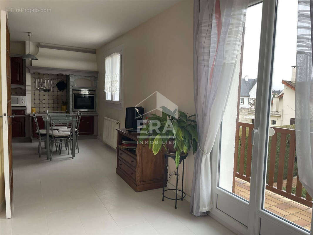 Maison à PONTAULT-COMBAULT