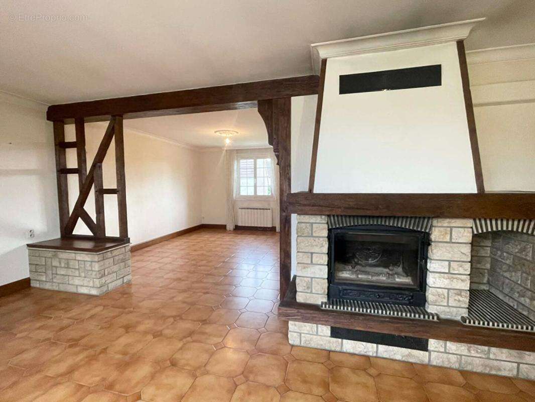 Maison à VALLANT-SAINT-GEORGES