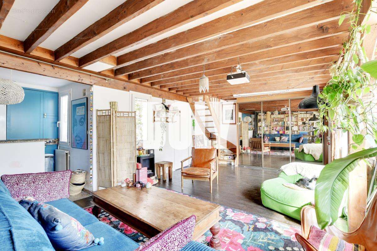 Appartement à PARIS-17E