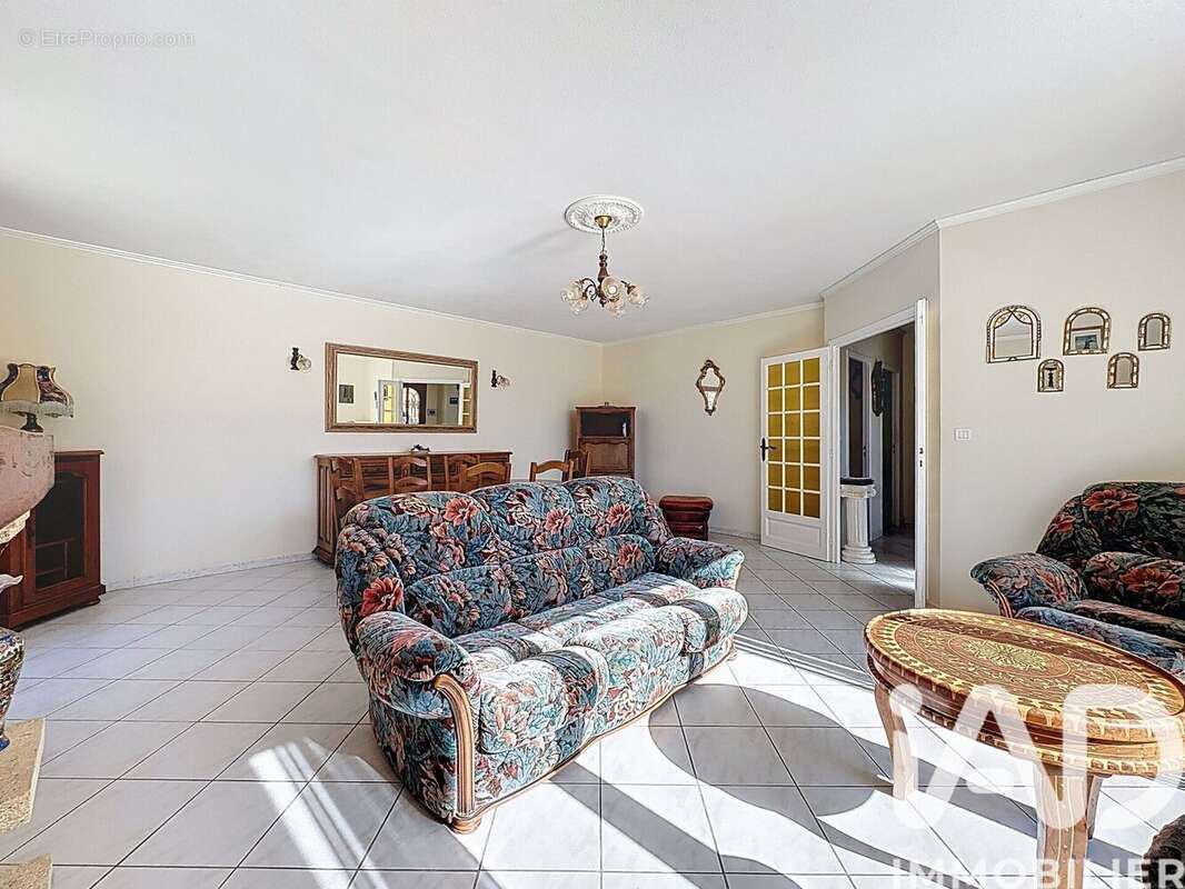 Maison 137 m² à Mondavezan  - photo 6