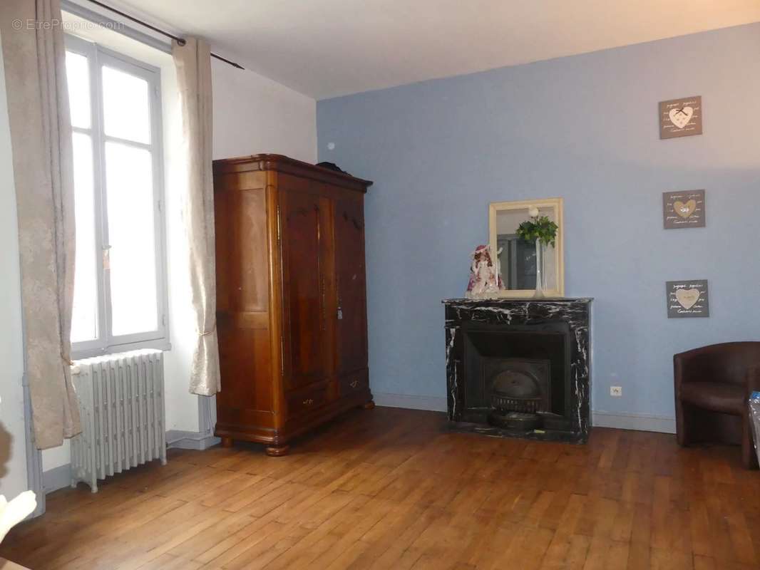 Maison à LE CREUSOT