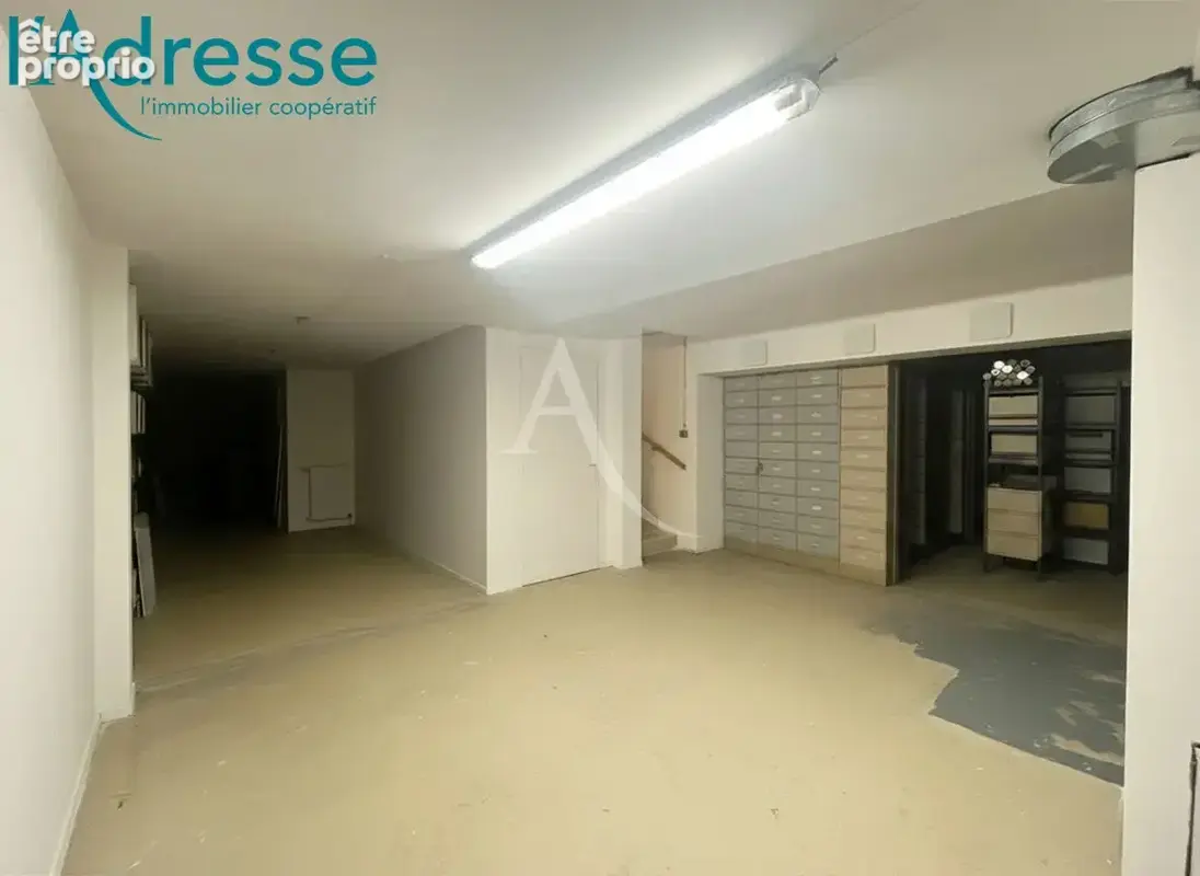 Local commercial Noisy Le Grand 151 m2 - photo 10