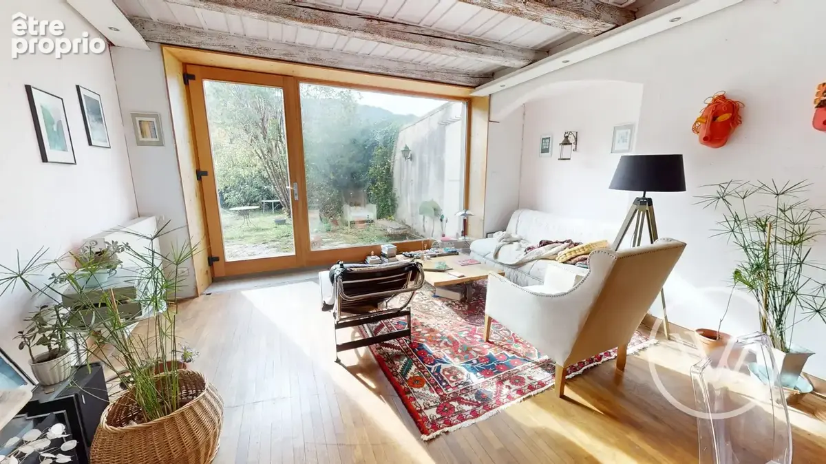 Maison 8 pièces 210 m² à vendre à Mouthier-Haute-Pierre (25920) - photo 3