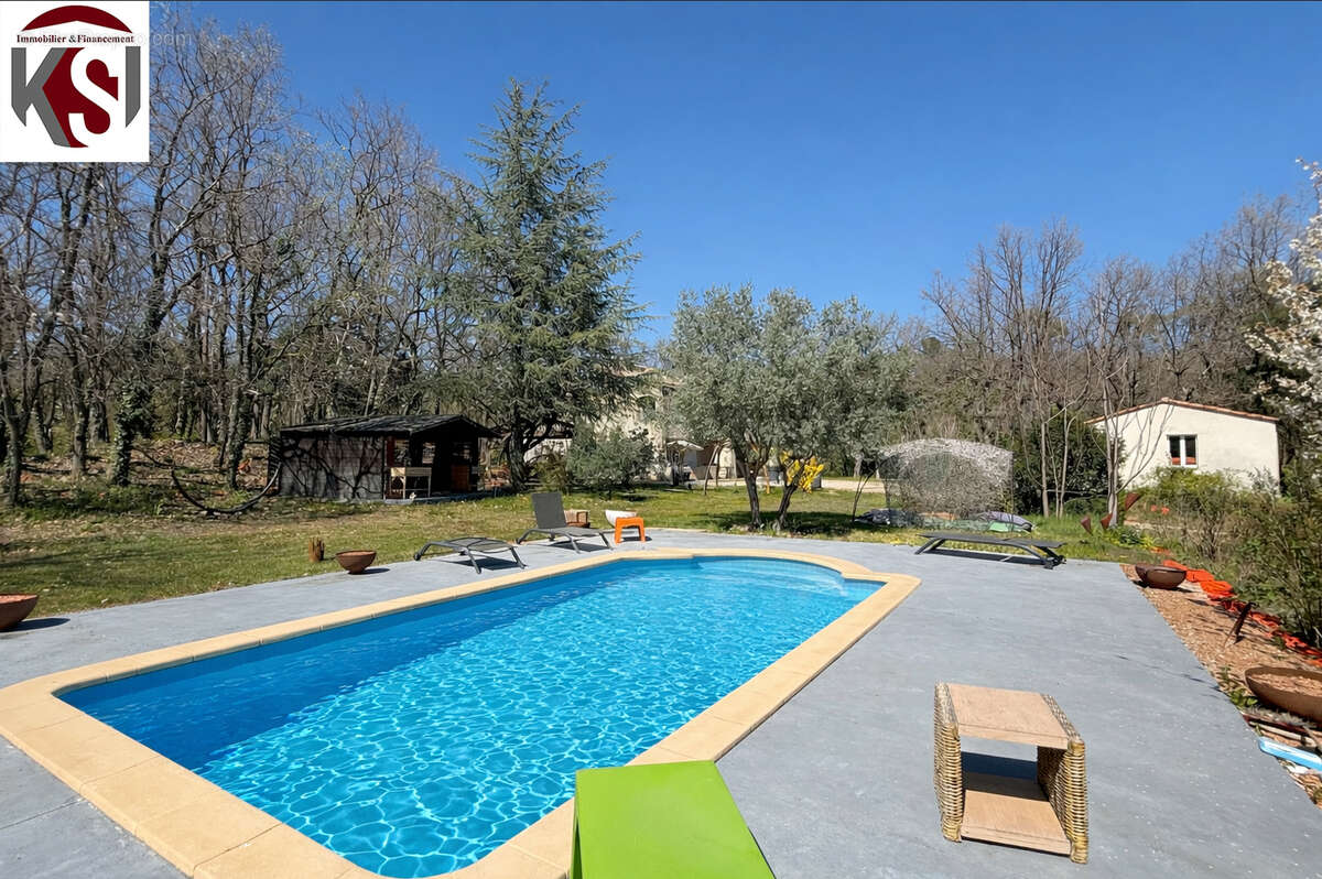 Maison à SAINT-MAXIMIN-LA-SAINTE-BAUME