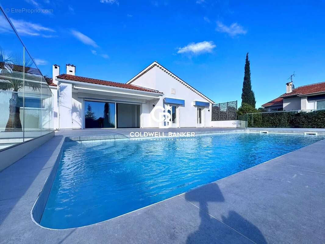 Maison à SAINT-RAPHAEL