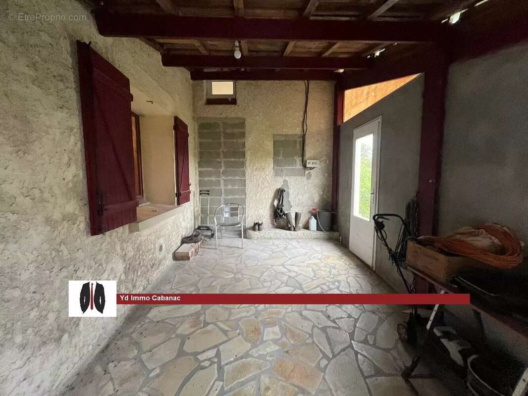 Maison à PUJOLS-SUR-CIRON