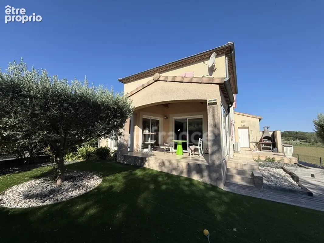Maison à vendre 4 pièces SAINT PAUL TROIS CHATEAUX (26) - photo 1