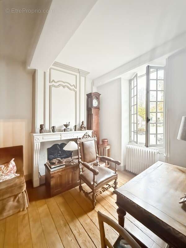 Maison à COUCHES