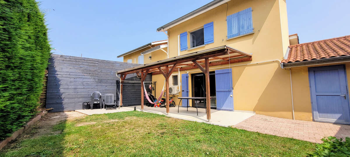 Maison à VILLEFRANCHE-SUR-SAONE