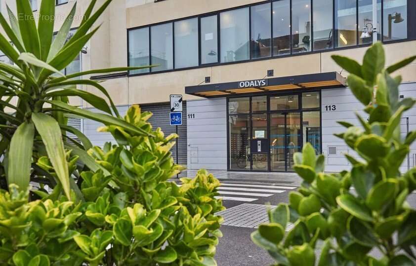 INVESTISSEMENT LOCATIF  RUEIL MALMAISON  Résidence Odalys Campus Paris Rueil - 5.02% de rentabilité - photo 10