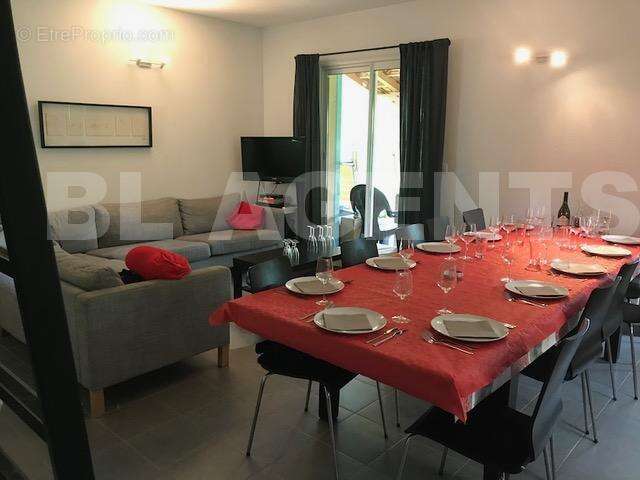 salle a manger et salon -bl - Maison à BROSSAC