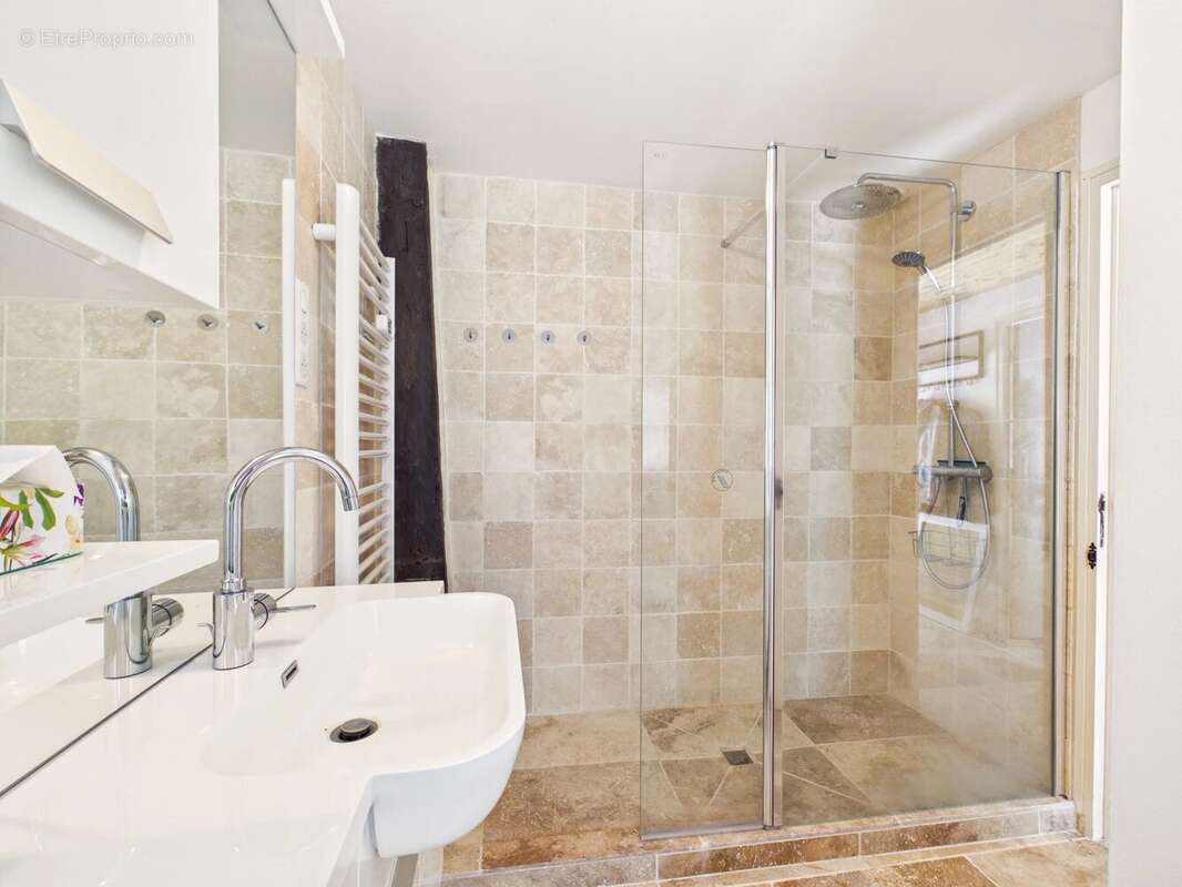 Superbe maison de plain-pied 3 chambres avec piscine et vues panoramiques - photo 11