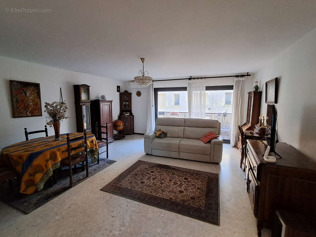 Appartement à NIMES