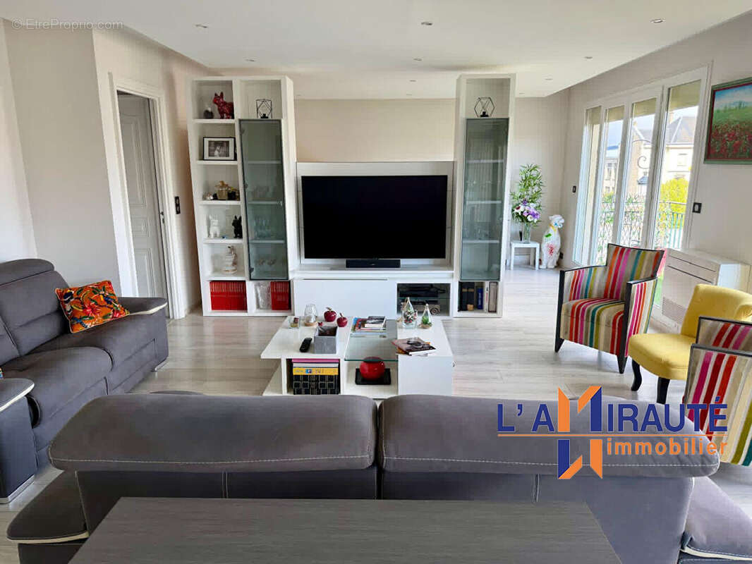 Appartement à MAISONS-LAFFITTE