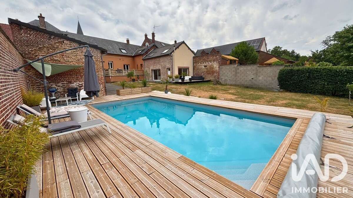 Maison 211 m² à Demuin  - photo 8